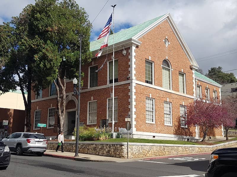 Tuolumne County Veterans Hall And Museum - Image 2