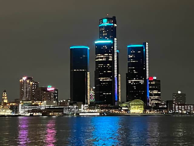 Windsor Riverfront - Image 2