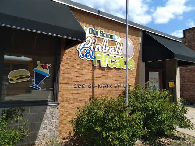 The Old School Pinball & Arcade - Image 2