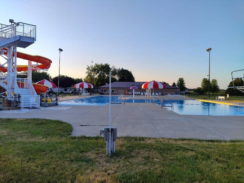 Sumner Aquatic Center - Image 1