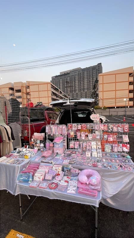 SaveoneGo Bangna Night Market - Image 1