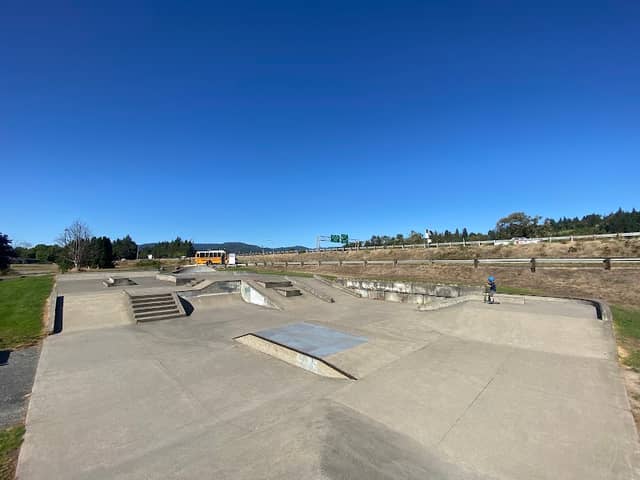 Rolling Freedom Skate Park - Image 2
