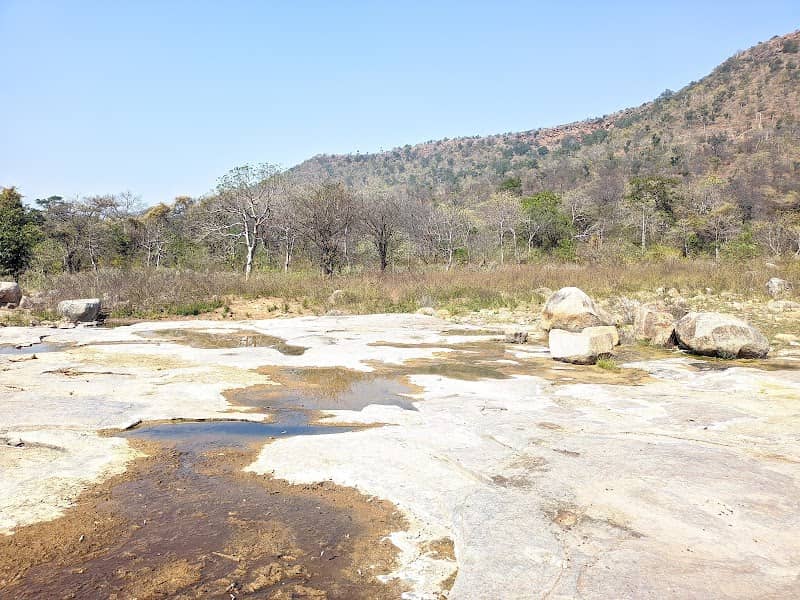 Rock water - Image 1