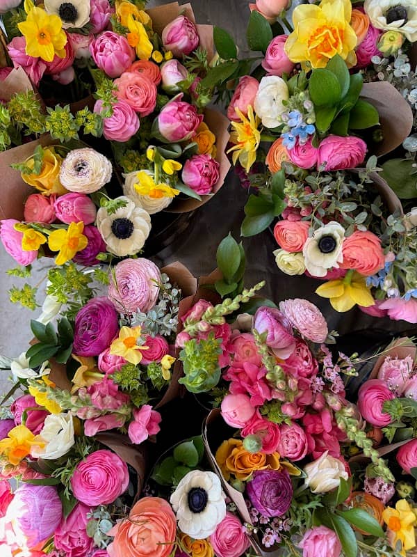 Raindance Farm Flowers - Image 2
