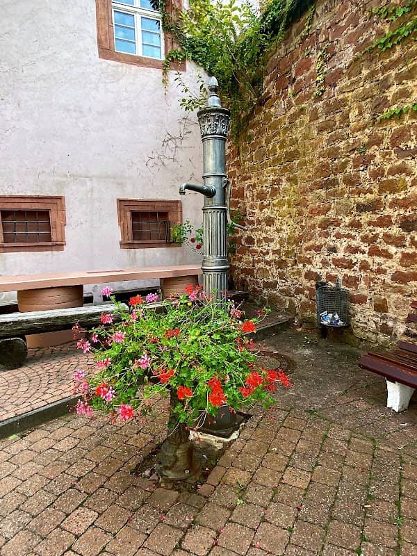 Alter Brunnen - Image 1