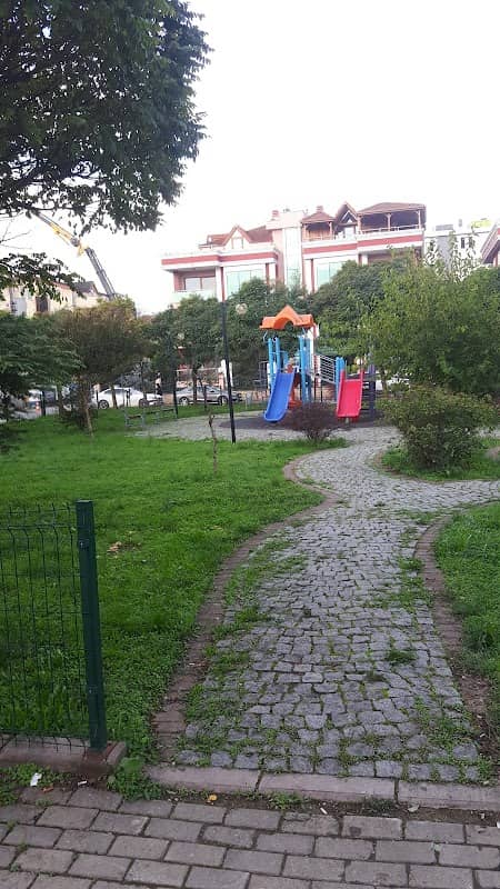 Nafiye Usanmaz Parkı - Image 1