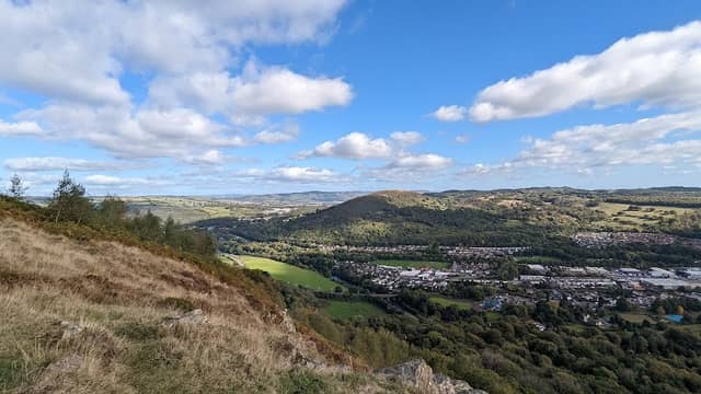 Ochrwyth - Image 1