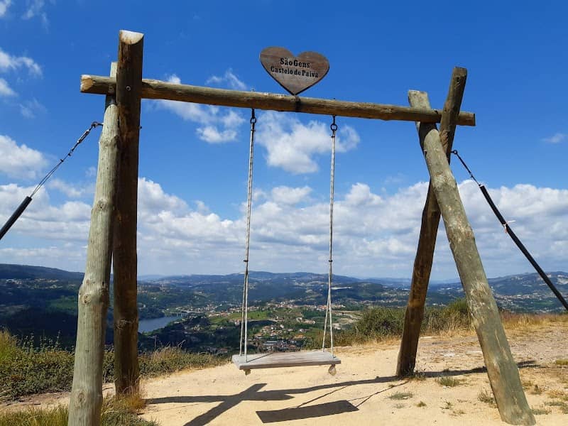 Baloiço de São Gens - Image 1