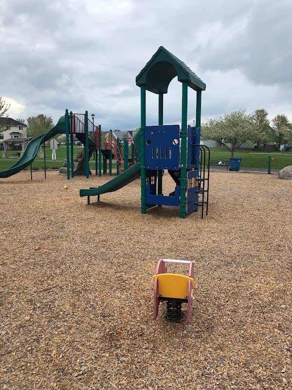 Royalty Park - Image 2