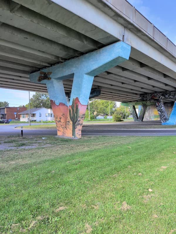 Murales sous viaduc - Image 2