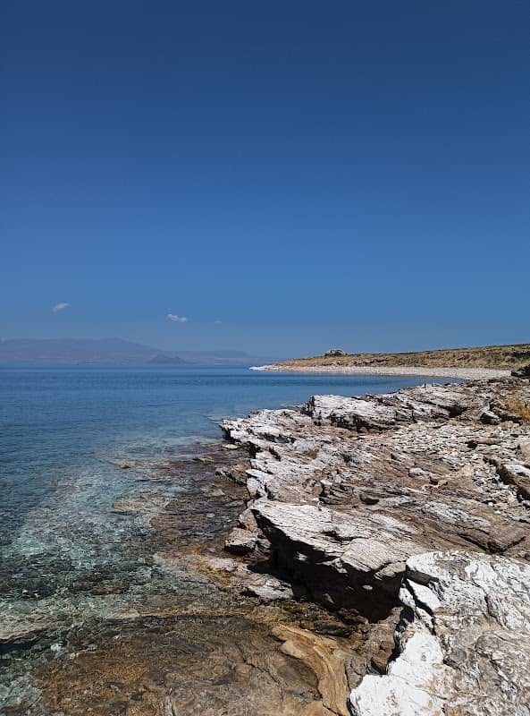 Tavan Yelkenli koyu - Image 1