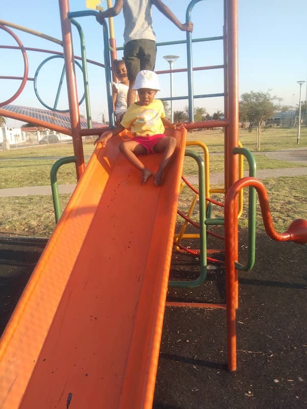 Emlanjeni Central park Seshego, Polokwane - Image 1