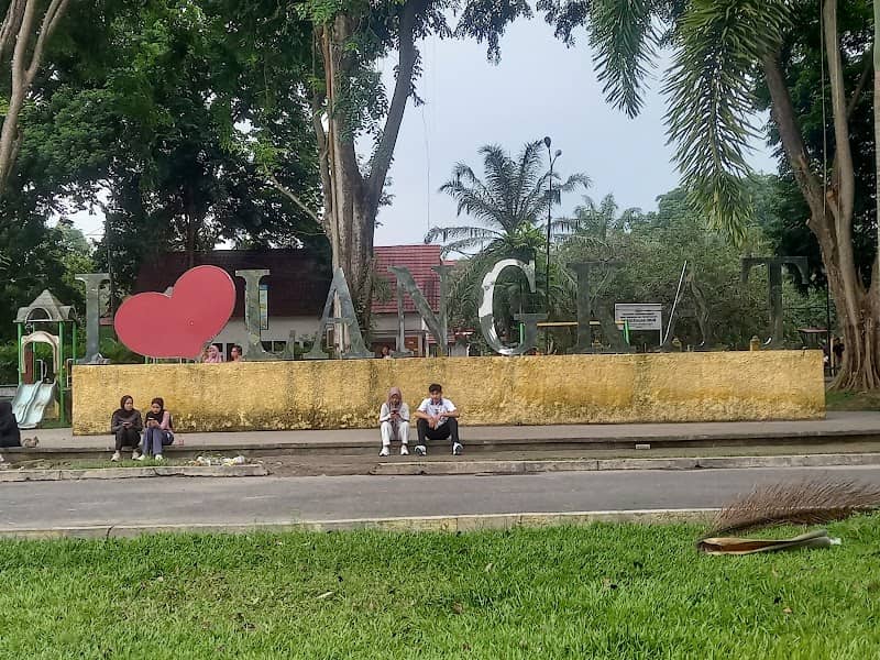 Alun alun stabat - Image 1
