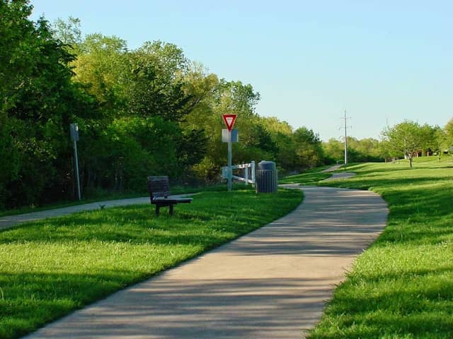 Bob Findlay Linear Park - Image 1