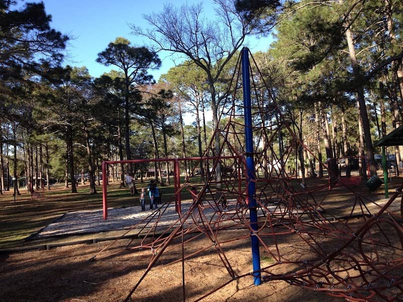 Hentz Park - Image 2