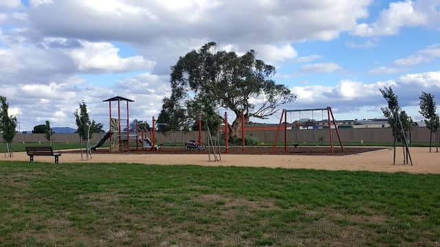 Robertson Place Reserve - Image 1