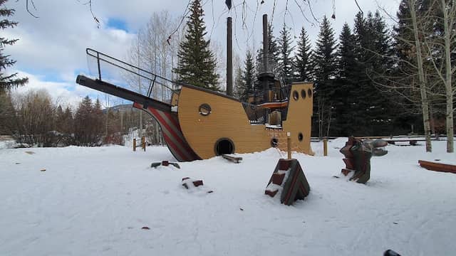 Pirate Ship Playground - Image 2