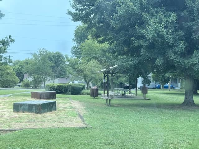 Franklin Avenue Park - Image 3