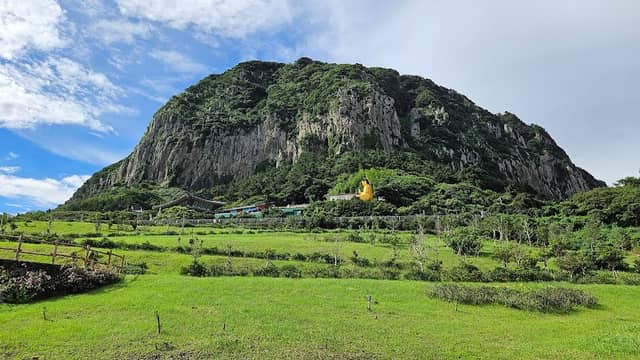 Sanbang Mountain - Image 1