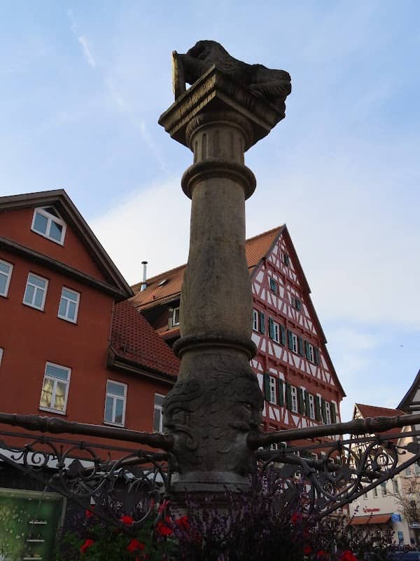 Marktplatz und Marktbrunnen - Image 2