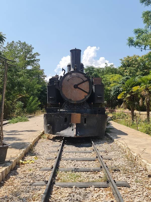 Old Train Station park - Image 1