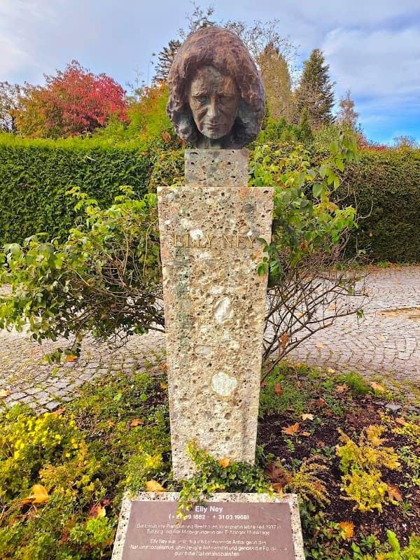 Denkmal für Elly Ney - Image 1