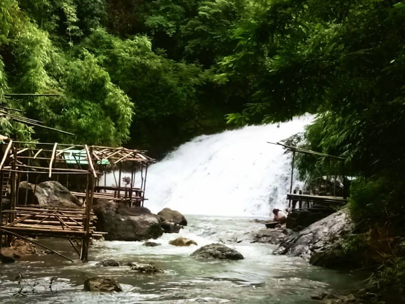 Karugo Falls - Image 1