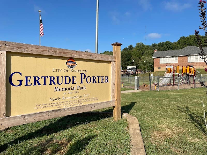 Gertrude Porter Memorial Park - Image 2