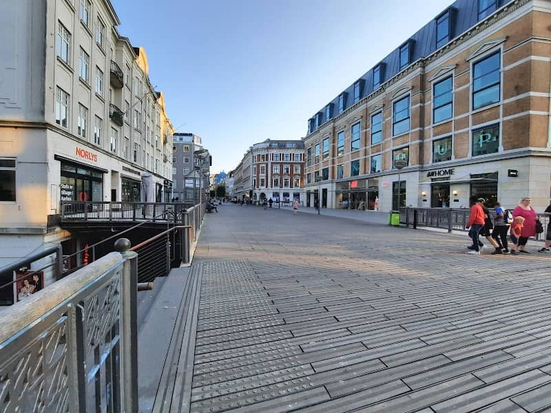 Sankt Clements Torv - Image 2