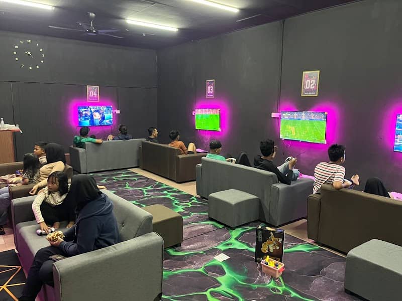 ADELA E-SPORT CENTRE - Image 1