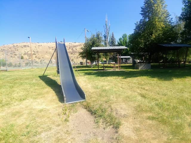 Arthur Glover Memorial Park - Image 1