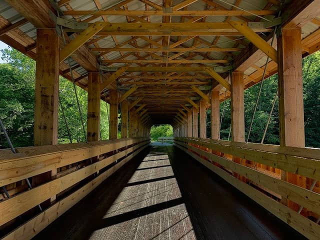Smolen-Gulf Covered Bridge - Image 3