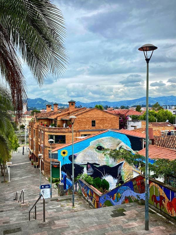 Plaza El Otorongo - Image 2