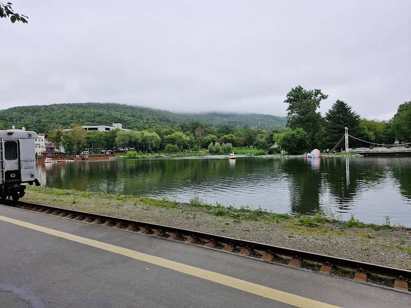 Lodochnaya Stantsiya - Image 1
