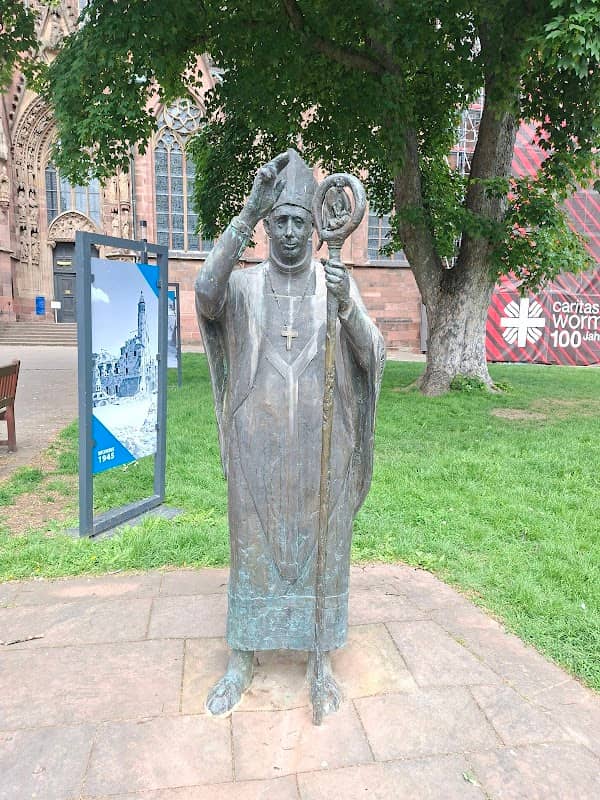 Statue von Bischof Burchard - Image 1