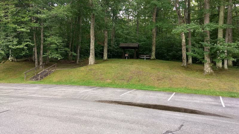 Zeke Lake Roadside Park - Image 2