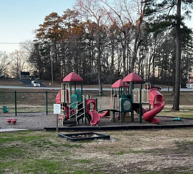Marion Davis Park - Image 1