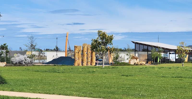 Central Lakeview Reserve - Image 2