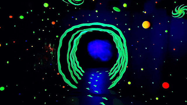 Roswell UFO Spacewalk - Image 1