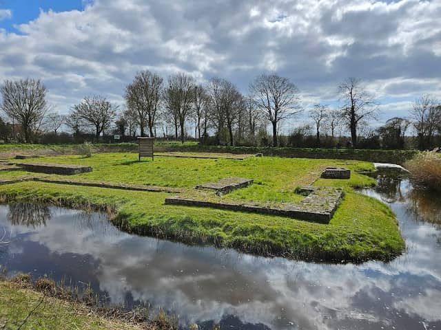 Ruin of Castle Hellenburg - Image 1