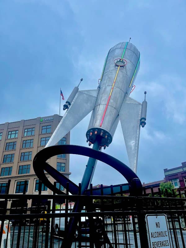 Rocket Sculpture - Image 1