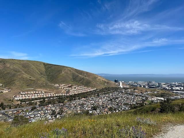 South San Francisco Sign Hill Trailhead - Image 2