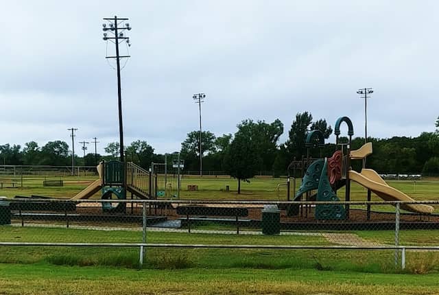 Dickson Park - Image 1
