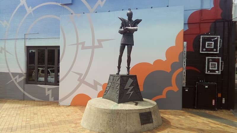Riff Raff Statue - Celebrating Richard O'Brien & The Rocky Horror Show - Image 2