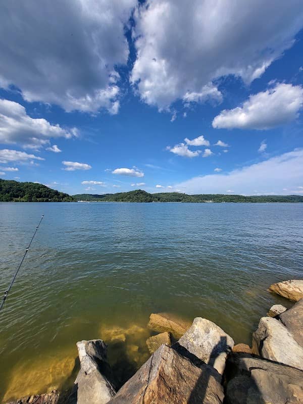 Tappan Dam Trailhead (Buckeye Trail) - Image 1