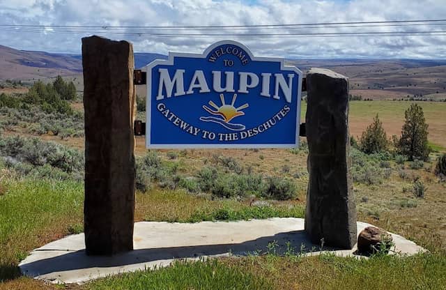 Maupin Welcome Sign - Image 1