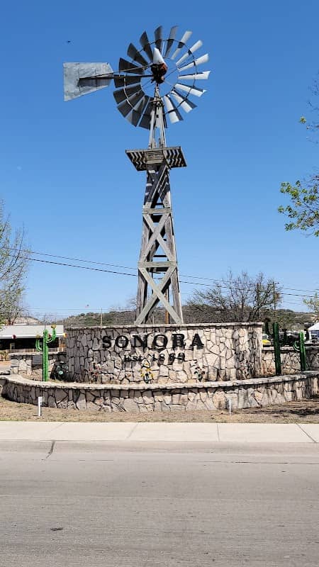 Sonora Windmill - Image 1