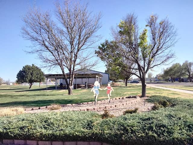 Mahuron Park - Image 1