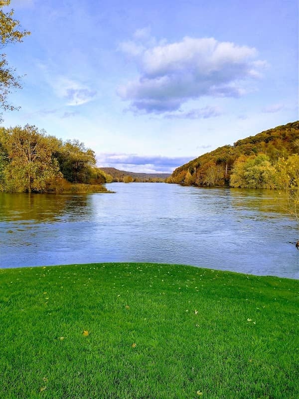 Riverfront Park - Image 2