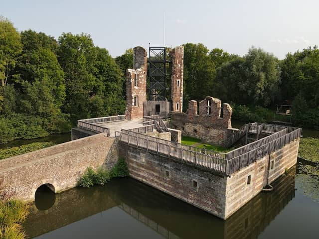 Schaesberg Castle - Image 1